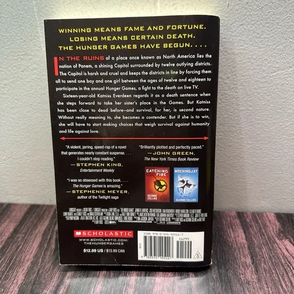 The Hunger Games Book Set - Black, Blue, Red Covers. 5 Books - Picture 10 of 12